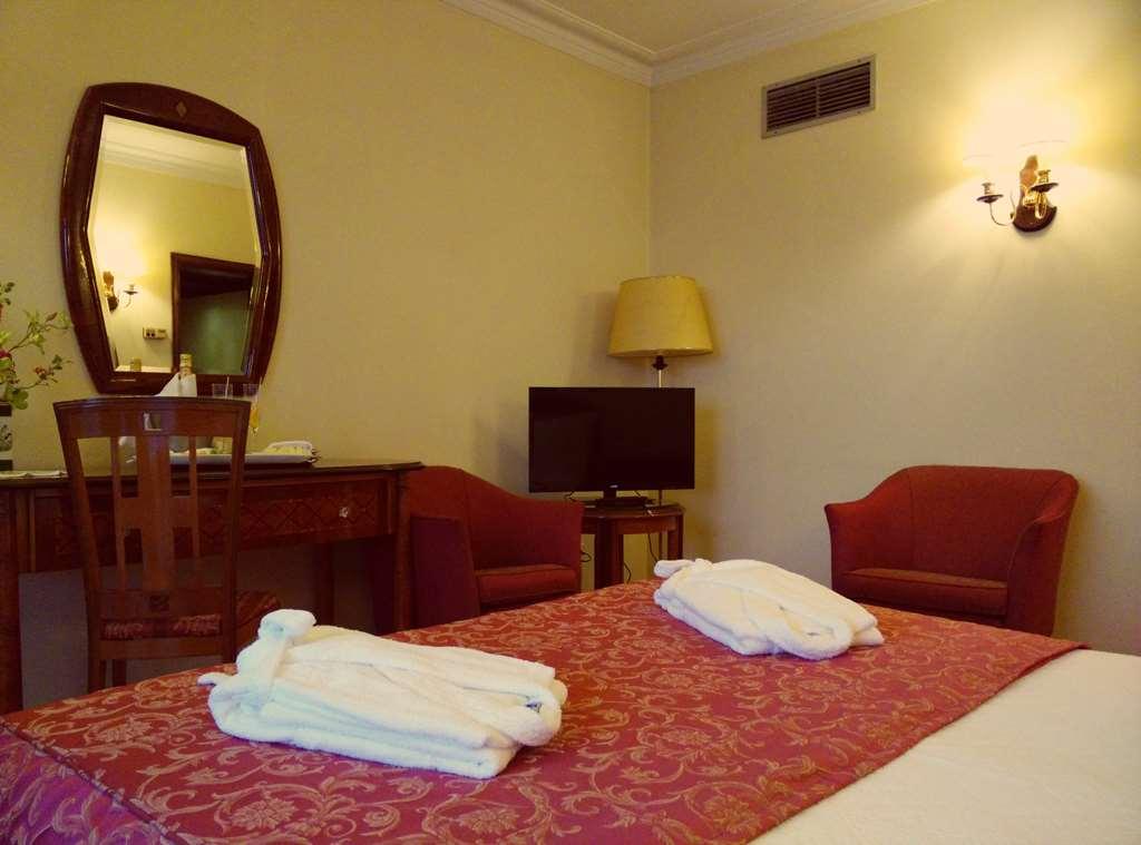 โกลเดน ทิวลิป ปอร์โต กายา โฮเต็ล แอนด์ สปา - A26 Hotel บีลาโนวาเดกายา ห้อง รูปภาพ
