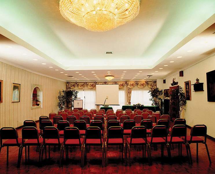 โกลเดน ทิวลิป ปอร์โต กายา โฮเต็ล แอนด์ สปา - A26 Hotel บีลาโนวาเดกายา ภายนอก รูปภาพ