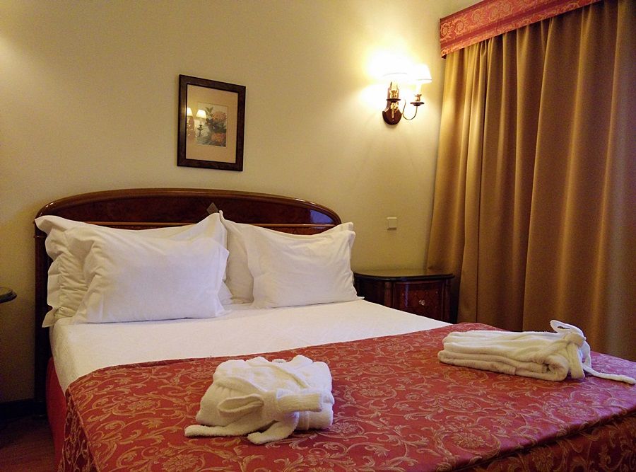 โกลเดน ทิวลิป ปอร์โต กายา โฮเต็ล แอนด์ สปา - A26 Hotel บีลาโนวาเดกายา ภายนอก รูปภาพ